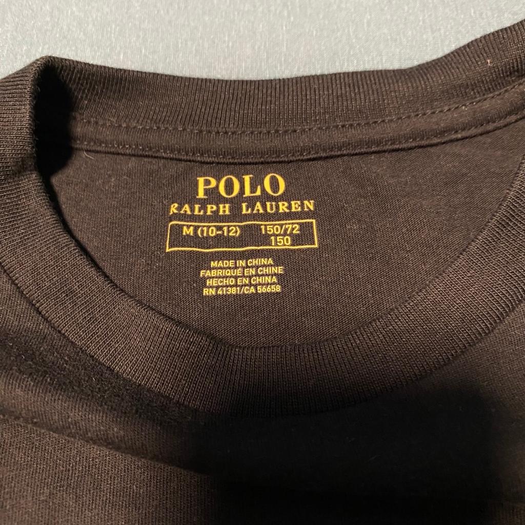 Verkaufe neues ungetragenes Polo Ralph Lauren Langarmshirt in Größe M .. entspricht ca Gr. 150 oder 10-12 Jahre

Es ist noch nie getragen worden!

Versand 5€