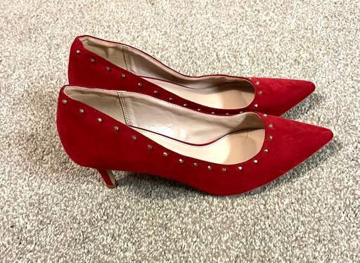 Buy & Sell South West London West Brompton - South West London - Photos for Carvela Suede Court Shoes Size Uk 5