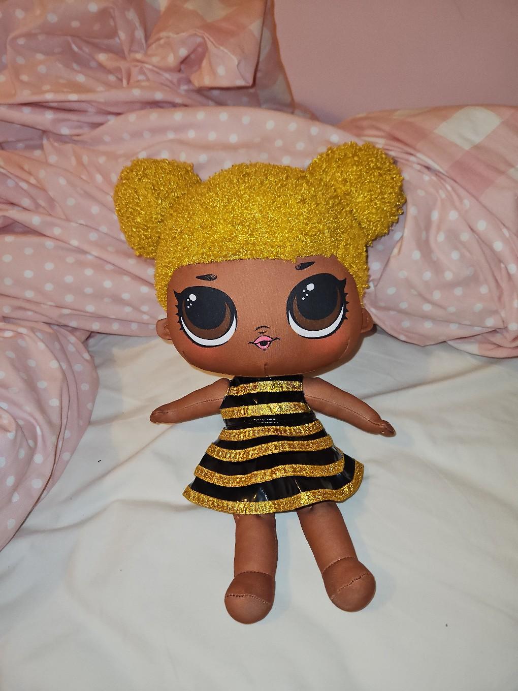 LOL queenbee large soft toy in BN16 Arun für 2,50 £ zum Verkauf Shpock DE
