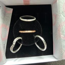 Pandora rings all size 64(largest they do)
Rose gold and matching silver ring are part of the me collection 
All rings hardly worn 
Box included
£20 each
Collection only