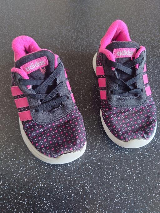 Buy & Sell Leicestershire Charnwood - Photos for Girls Adidas trainers size 7