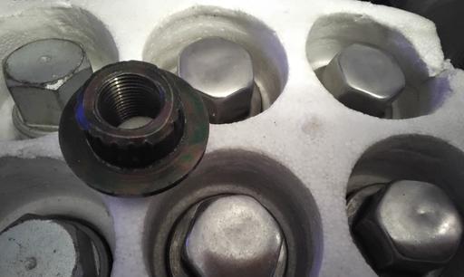 Vehicles West Midlands Birmingham - Photos for land rover wheel nuts garage find