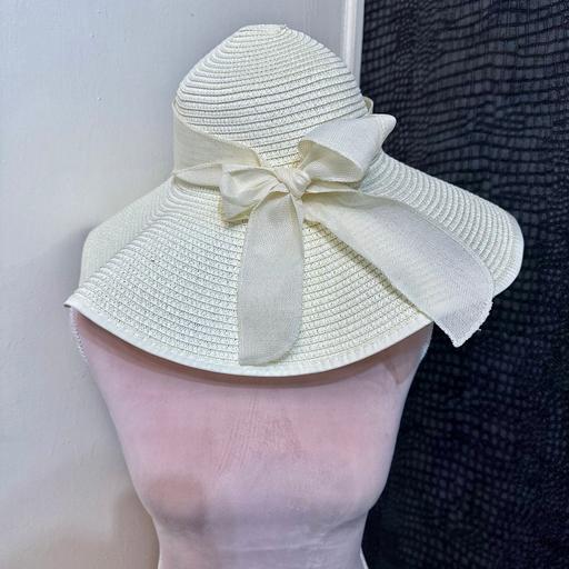 Buy & Sell South West London Earlsfield - South West London - Photos for Bow decor wide brim straw hat