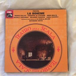 This HMV box set of the incredible operetta, Puccini's La Boheme, features outstanding performances from Maria Callas and Anna Moffo. Antonino Votto conducts the orchestra and chorus of La Scala, Milan.
2 x LP box set - His Master's Voice SLS 5059 EMI ASD 3240 UK 1976
Includes original 20 page booklet with libretto. 