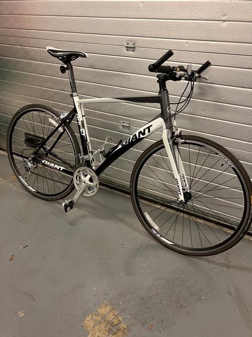 Buy & Sell Nottinghamshire Nottingham - Photos for Giant rapid 2 bike