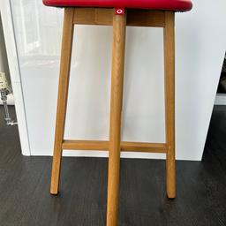Solid Wood Frame Red Padded Seat Ex Vodafone Tall Breakfast Bar Stool High Seat

In good used condition with only minor signs of wear and tear. Please see pics for best description of condition.

Dimensions
Height 71 cm
Width 47.5 cm
Depth 47.5 cm
Seat diameter 45 cm

For collection only from the A444 / Stanton Road area of Burton Upon Trent, DE15 9SF district.

Any questions or queries please message me, thank you.