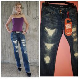 Pantaloni/ jeans tg. S / M, vita bassa, colore blu, con strappi e strass, marca Pure Oxygen.
Nuovi, ancora con etichetta.
♡ Vendo anche maglietta/ top e scarpe con tacco alto.
Guarda altri miei annunci e risparmia sulle spese di spedizione.
#diritti #jeans #pantaloni #blu #scuro #tacchi #moda #scarpe #vestiti #vestitario #elegante #oro #nuovo #etichette #cartellino #abbigliamento #ragazza #donna #signora #bianco #strappati #strass #strappi #nuovi #denim #pantalone #cavallino #nero #verapelle #PureOxygen #cotone #tg.42 #tg.M
