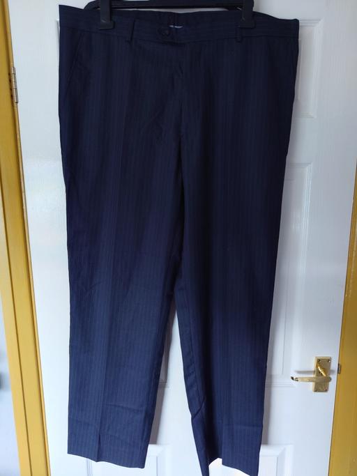 Buy & Sell Leicestershire Charnwood - Photos for Mens black pinstripe trousers size 40/31