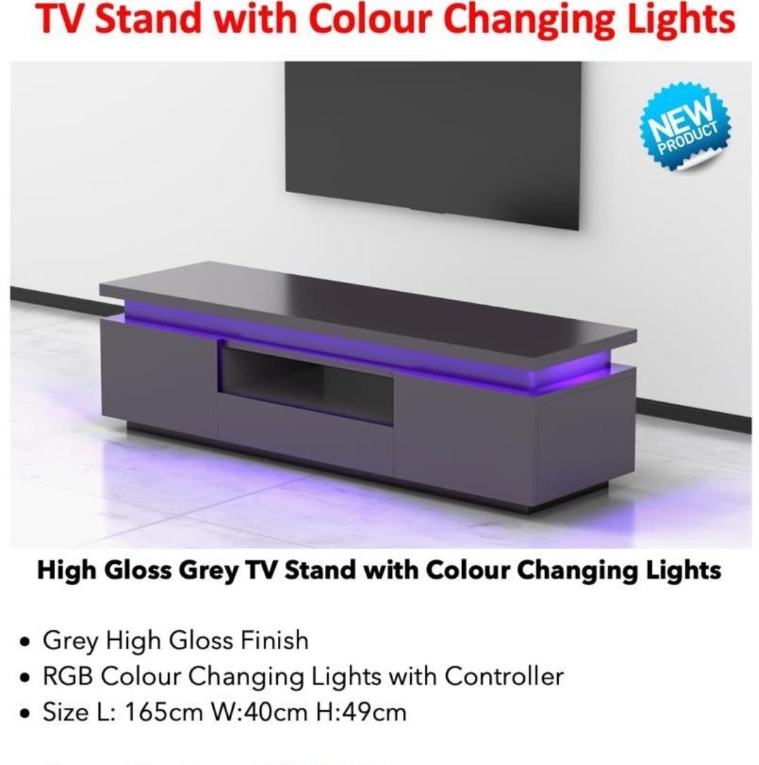 GREY GLOSS TV STAND in DE14 Staffordshire für £ 300,00 zum Verkauf