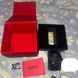 Black colour
Boxed with spare links

The watch is in excellent condition..hardly a mark on it. Fully working with no issues .

Look at my other items