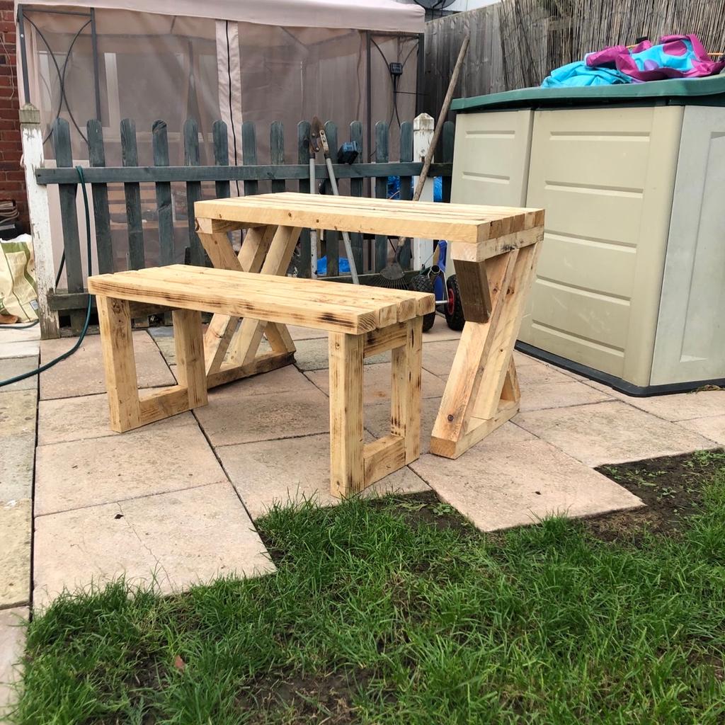 Here I have a well built table and bench set can be sold separately 2 benches so do do other styles

£100 for table
£85 for bench
£ 160 for 2 bench
£180 for 1 bench and table
£250 for 1 table and 2 benches