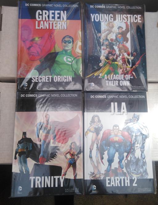 Buy & Sell West Midlands Birmingham - Photos for DC Comics Graphic Novels - 4 For £10