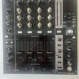 Pioneer DJM 750 mixer
4 channel mixer in good condition.
Comes with power lead.
Prefer collection if possible.

Also selling pair of Pioneer CDJ 900.

Any questions please ask.