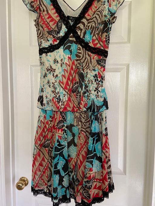 Buy & Sell Surrey Guildford - Photos for Ladies Matching Skirt & Top. Both Size 14