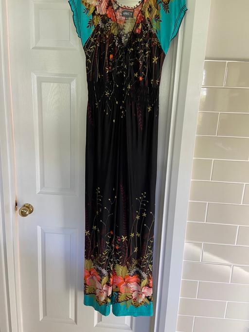 Buy & Sell Surrey Guildford - Photos for Ladies Size XL Maxi Dress from Apricot