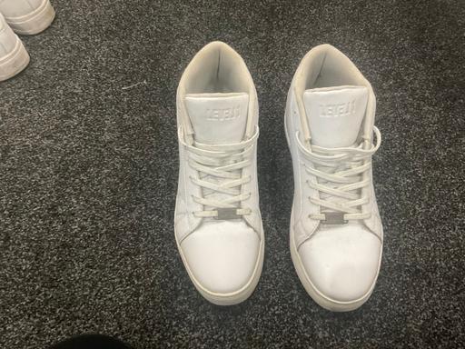 Buy & Sell Leicestershire Leicester - Photos for Used: lev-338 mens white trainers size 7/41