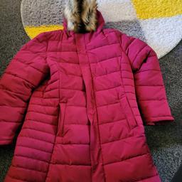 In great condition, its been worn but looked after, size 18, thick, long winter coat, from a smoke and pet free home, collection only.