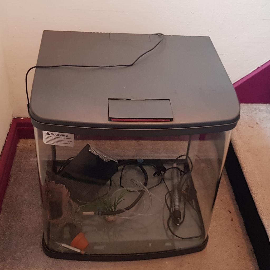 Nice Fish Tank For Sale, Comes With Light As Seen In Photo (Working), Heater, Filter Some Other Stuff.

Any Questions Please Ask

Delivery Available Extra Charge