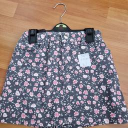 size 5-6yrs denim skirt fab condition collection only b44