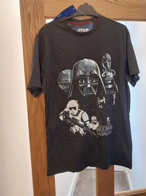 Buy & Sell South West London Richmond upon Thames - Photos for Star Wars tee shirt