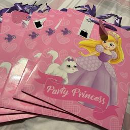 5 x gift bags good size - 50p each or 5 for £2