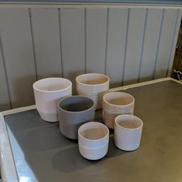 Various sizes of plant pot sold as one lot