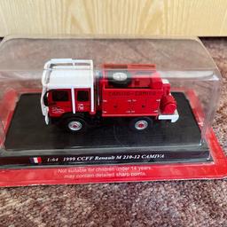 Hier eine schöne Sammler-Edition von Feuerwehr-Fahrzeugen für ein Schnäppchen-Preis.Versand gegen Aufpreis gerne möglich.👍🙋‍♂️