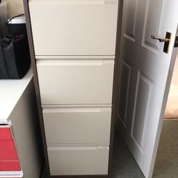 Bisley lockable 4 draw filing cabinet