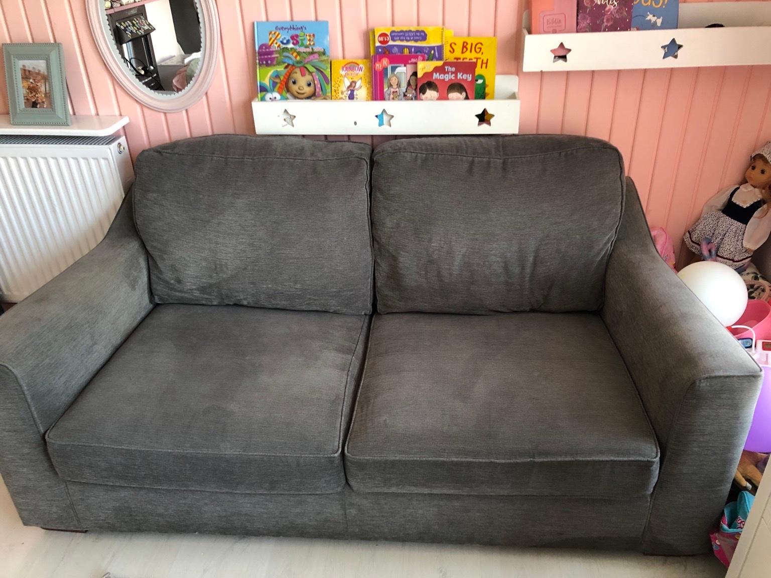 2 seater sofa bed in DA7 Londra for £200.00 for sale Shpock