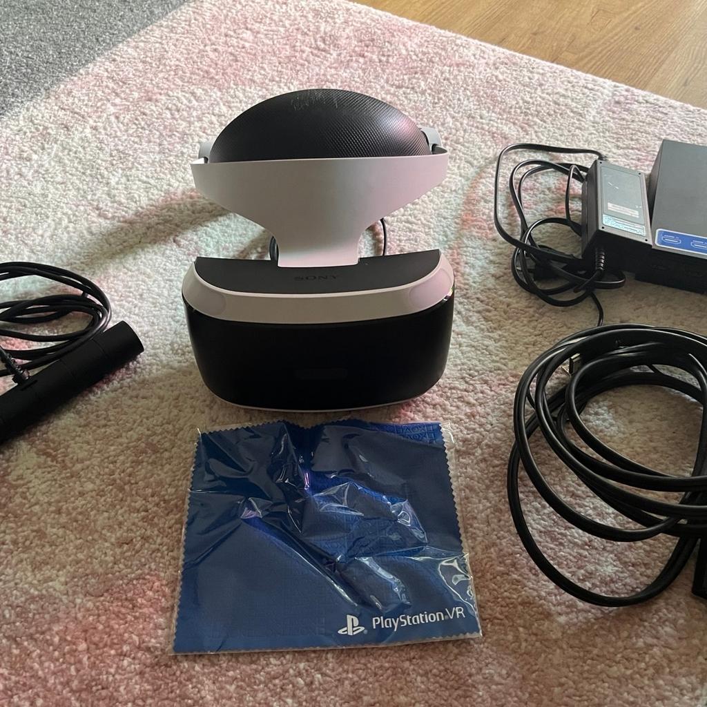 PlayStation VR Brille für PlayStation 4 .
Wurde nur 3-4 mal benutzt daher der Verkauf . Am Kopfteil paar Kratzer aber nicht viel ist auf dem Foto zu erkennen sonst im guten Zustand. Klebt sogar teilweise noch die Schutzfolie drauf.VB