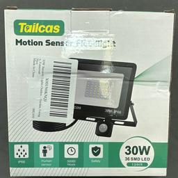 Motion sensor floodlight 30w
Cheap at £15 (was £24.99)
See pictures for more information 

Collection from:
Icellphones
3 Lodge Lane 
BEESTON
Leeds
LS116AS
Or call 07709304050