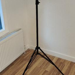 TFJ light stand
Excellent condition