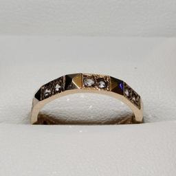 Ladies 9ct Gold Eternity Ring.
Set with White Topaz.
Excellent Condition.
Stamped 9ct.
Approx Size L.
Postage Available when paying by Bank Transfer or PayPal Family and Friends.