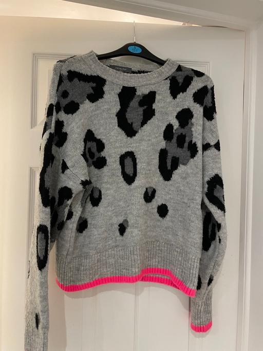 Buy & Sell Windsor and Maidenhead Old Windsor - Windsor and Maidenhead - Photos for Primark grey jumper size 6/8 ladies