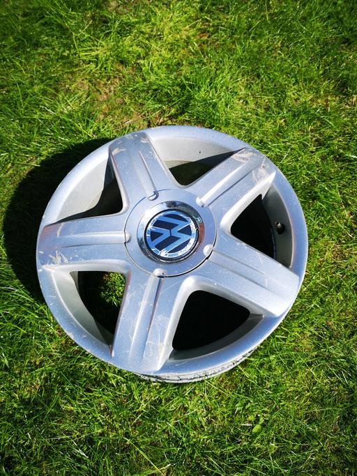 Vehicles West London Hillingdon - Photos for vw alloy wheel