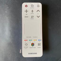 Verkaufe eine originale Samsung TV Smart Touch Fernbedienung AA59-00774A, Farbe weiß - neu.

Abholung oder wenns zeitlich passt treffen in München.

Privatverkauf, keine Rücknahme oder Garantie.