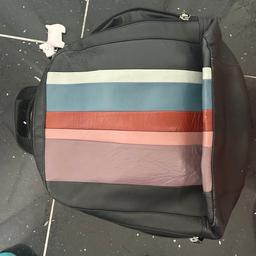 Radley bags
Striped one is a backpack. Does have pen stain inside see pics. £15
Small black one again stain inside. See pics £10
Cream one used once. £20
Blue one has 2 pockets and is oilskin. Used once £20
Also selling Radley dog tag charm. £10
Collection only
Please see my other items