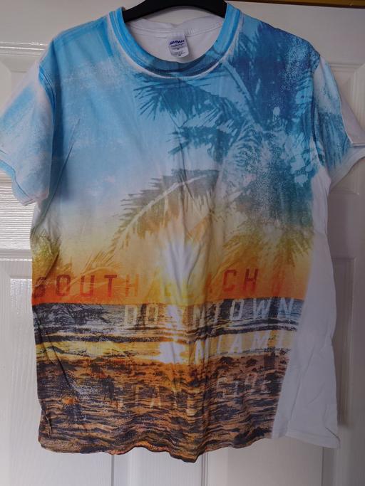 Buy & Sell Leicestershire Charnwood - Photos for Mens beach t-shirt size M