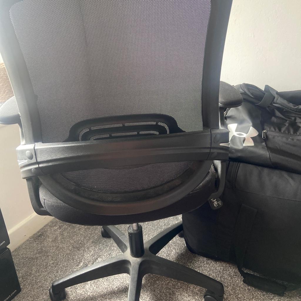 Office chair adjustable height back support