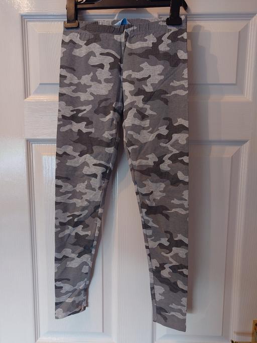 Buy & Sell Leicestershire Charnwood - Photos for Girls camouflage leggings size 9/10 years