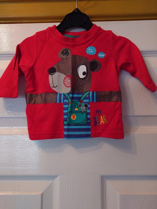 Buy & Sell Leicestershire Charnwood - Photos for Baby boys red top size 0-3 months