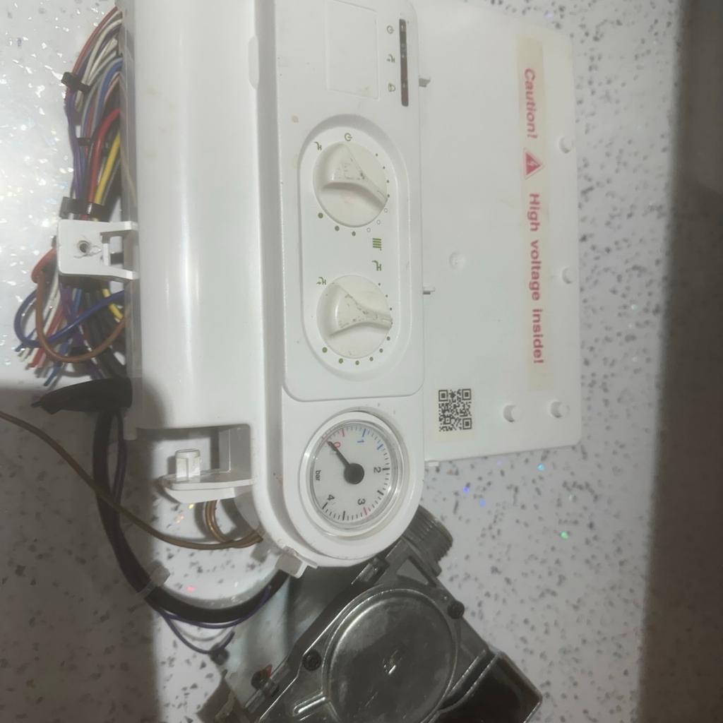 Vokera by Riello boiler parts

gas valve. Mother board SOLD, gas valve is brand new fitted once for 2 weeks and then had new boiler installed.
Gas valve £150 ONO
Collection only