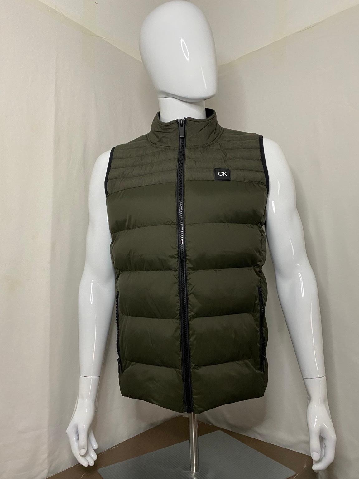 Calvin Klein Chill Force 3 Gilet Golf in SW17 London for £85.00 for ...