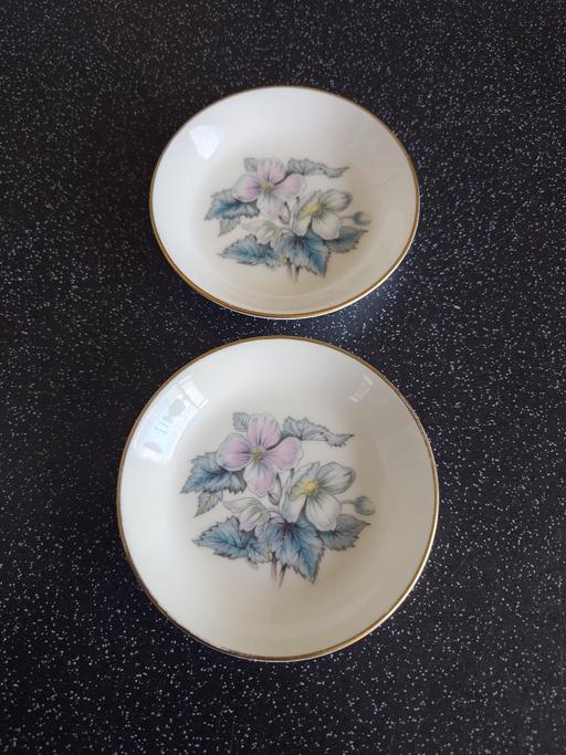 Buy & Sell Leicestershire Charnwood - Photos for 2 Royal Worcester saucers