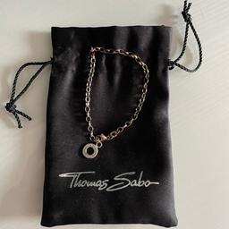 Neues und ungetragenes Thomas Sabo Armband aus 925er Silber. Inkl. Beutel, 18,5cm lang
War ein Geschenk,habe es allerdings nie getragen