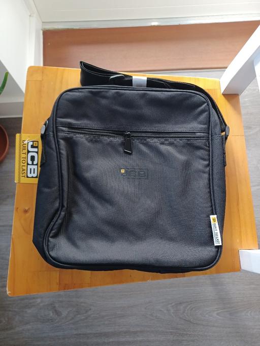 Buy & Sell East London Cann Hall - East London - Photos for JCB Flight Bag RRP£40.00