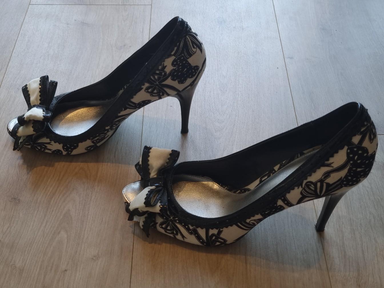 Designer Heels von Karen Millen, Größe 41 in 22149 Hamburg für 60,00 € zum  Verkauf