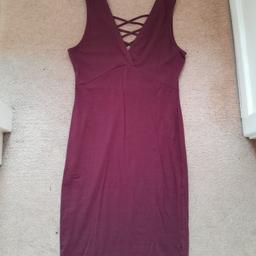 miss selfridge burgundy colour dress size 14, body con style, below knee length, excellent condition worn once