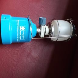 Camping gaz Super Lumogaz PZ 206 Gaslampe mit neuer unbenutzter Gaskartusche, ein Glühstrumpf ist gebraucht und 2 Neue Glühstrümpfe sind als Ersatz dabei, incl. originalverpackung