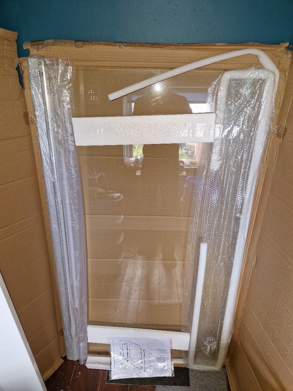 Bath shower screen with flipper panel CEL004M in SR5 Sunderland for £50 ...